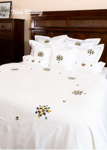  Bedding set: Duvet cover, fitted sheet, double bed pillows - Purple Pansy (duvet cover 220x240, fitted sheet 270x320, pillows 50x70, 60x60, 45x45, 25x50/pair) - quilted wrap 