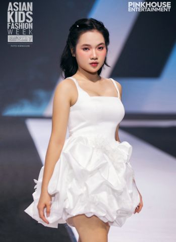  Party dress with two straps, flared skirt with ruffled hem and flower embellishments - La Vie En Rose 