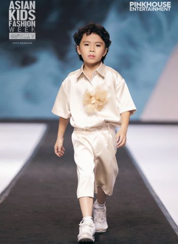  Classic-style shirt and short pants set - La Vie En Rose 