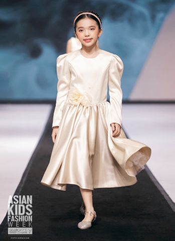  Classic Lady Dress - La Vie En Rose 