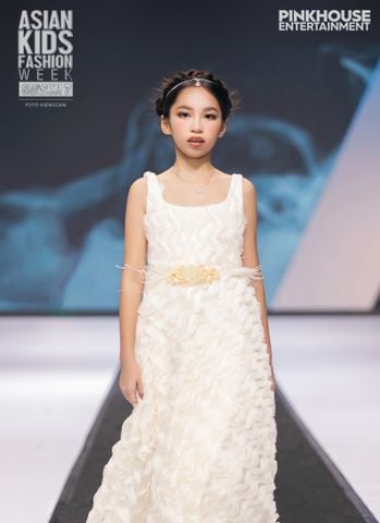  Maxi dress with wavy design - La Vie En Rose 