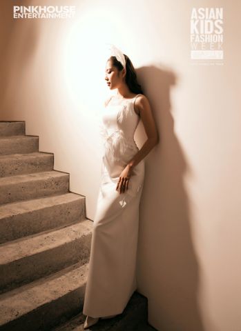  Maxi dress hugged with feather embellishments - La Vie En Rose 