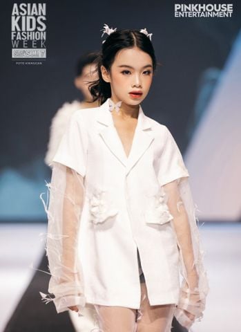  Vest and mesh feather pants set - La Vie En Rose 