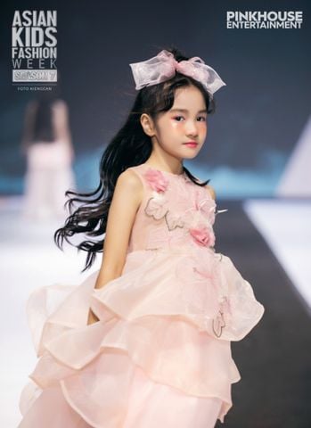  Three-tiered Princess-style Flared Dress - La Vie En Rose 