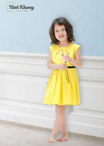  Đầm xếp ly tùng ruy băng eo 