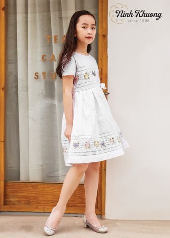  Đầm rua bông hồng cổ viền nơ eo 