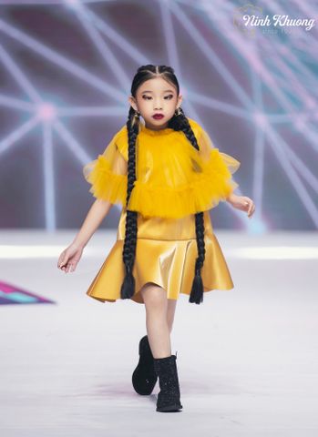  Đầm suôn bèo cổ dài (vàng) 7Y (55-53-61) | BST Mirror 