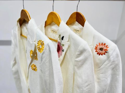  Áo vest nữ Linen hoạ tiết Thêu tay 