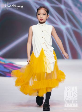  Đầm da tùng xòe kiểu (trắng) - 10Y(66-50-73) | BST Mirror 