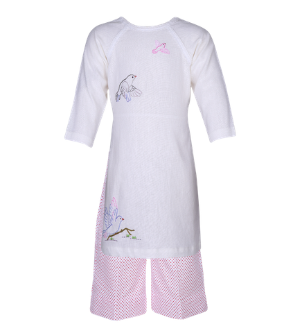  White linen dress with front and back embroidered lace sleeves 