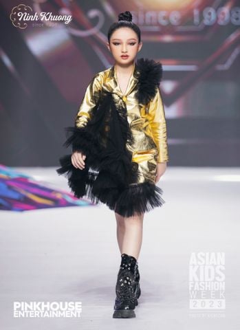  Vest kiểu + Chân váy (Vàng ánh kim) - 10Y(79-71-90) | BST Mirror 