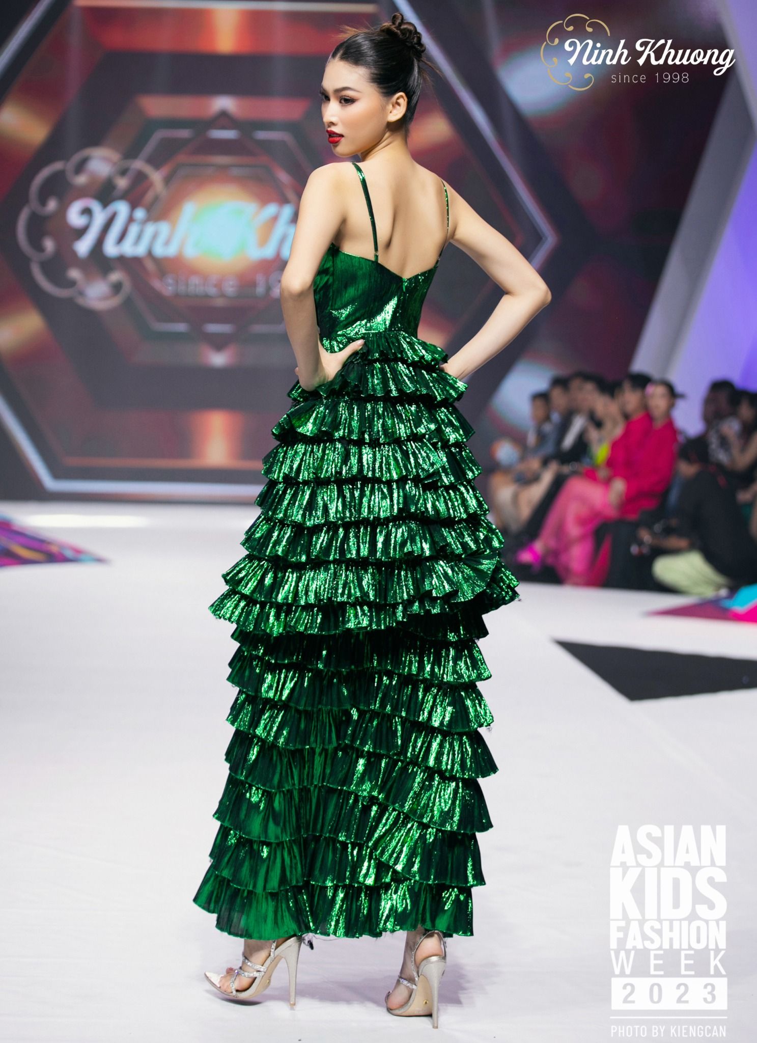  Đầm Vedette | Ninh Khương - Asian Kids Fashion Week 2023 