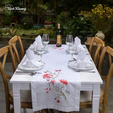 Long tray with tea flowers 