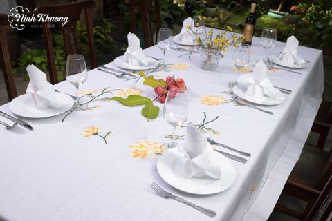  Table Cloth - 8K 175x250 - Yellow Daisy Flower 