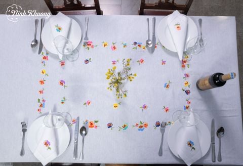 Table Cloth - Khăn bàn 8K175x250 - Multi-Colored Pansy 