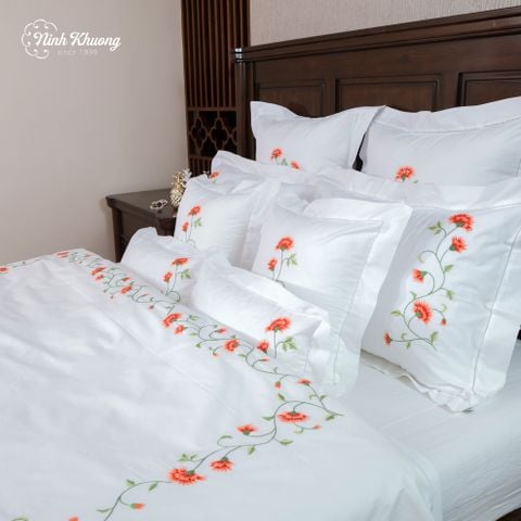  Double bed bedding set - French Horn Flower (duvet cover 220x240, fitted sheet 270x320, pillows 50x70, 60x60, 45x45, 25x50/pair) - wrapped in white linen fabric 