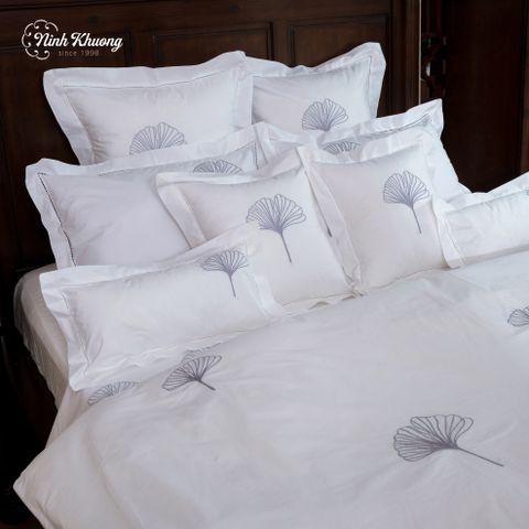  Double bed bedding set - Lotus Leaf (duvet cover 220x240, fitted sheet 270x320, pillows 50x70, 60x60, 45x45, 25x50/pair) - wrapped in CIP fabric 