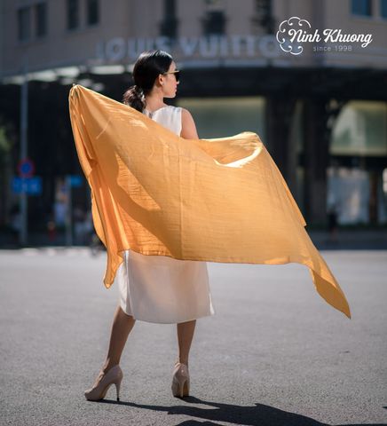  Khăn choàng lụa tơ tằm 