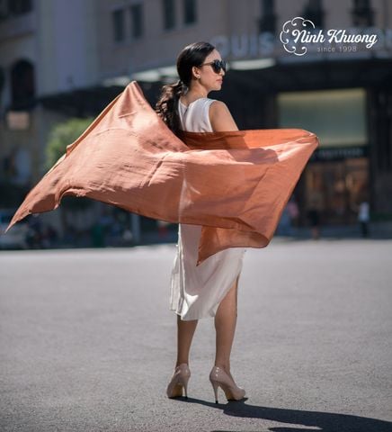  Khăn choàng lụa tơ tằm 