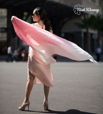  Khăn choàng lụa tơ tằm 