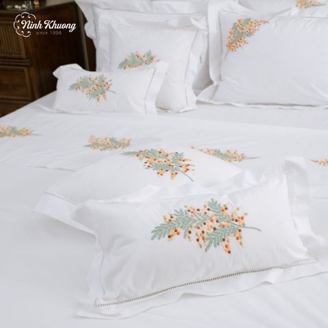  Bedding set - Assorted Pansy Colors (duvet cover 220x240, fitted sheet 270x320, pillows 50x70, 60x60, 45x45, 25x50/pair) - wrapped in American cotton fabric 