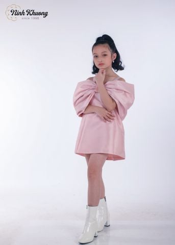  Đầm hồng 2 dây đính nơ 