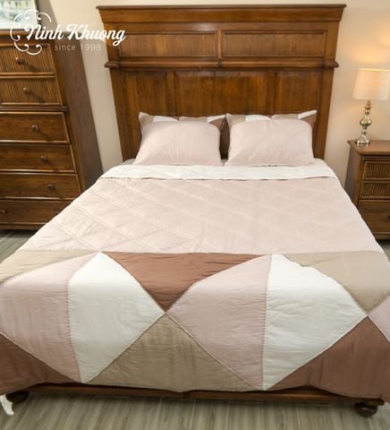  Diamond-shaped silk quilt with color combination, size 220*240cm + 2 pillows 50*70 