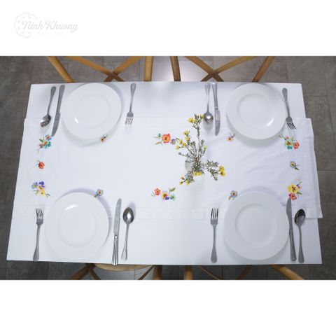  Long tray with assorted pansy colors 