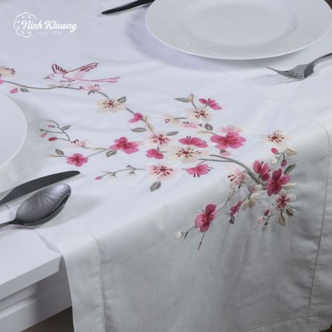  Long tray with plum blossom branches and pink flowers 