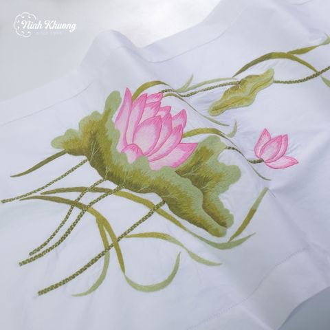  Long tray with pink lotus flowers 