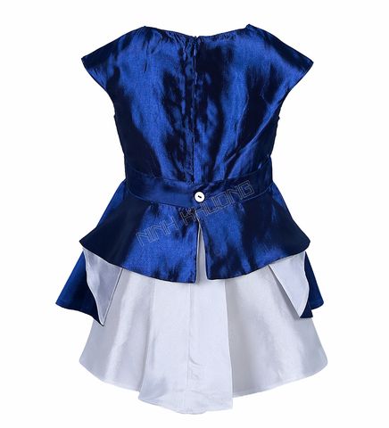  Taffeta dress with pleated skirt 