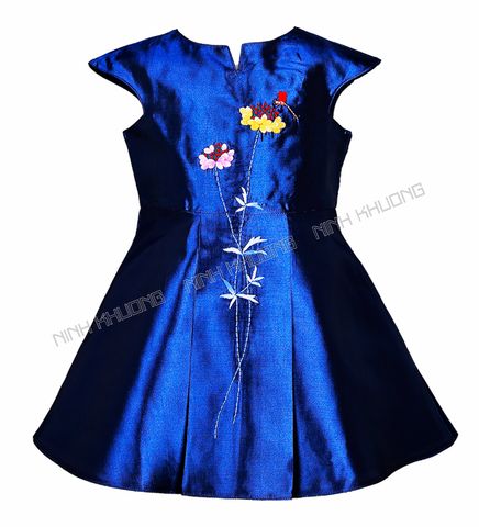  Girls' taffeta V-neck dress 