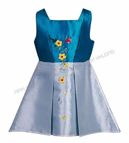  Square neck taffeta dress for girls 