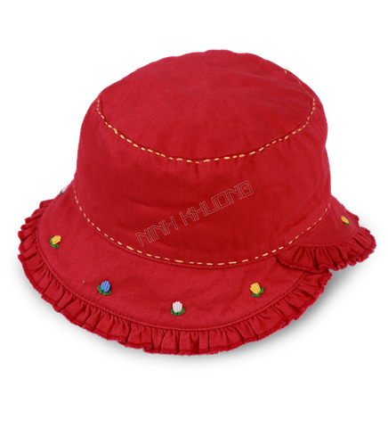  The hat is always embroidered with white 