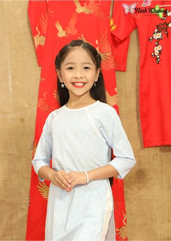  Sleeveless lace Ao Dai, front and back without embroidery. 