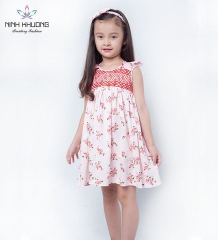  Đầm bé gái smock nơ vai 
