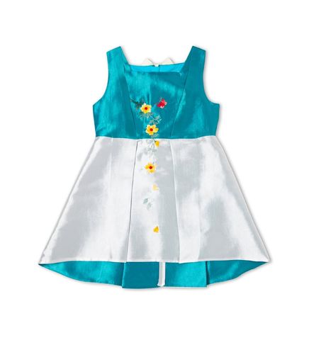  Girls' square-neck taffeta dress 
