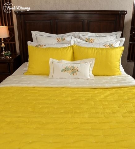  [SET] Mền lụa + gối Thêu hoa thị - vàng 