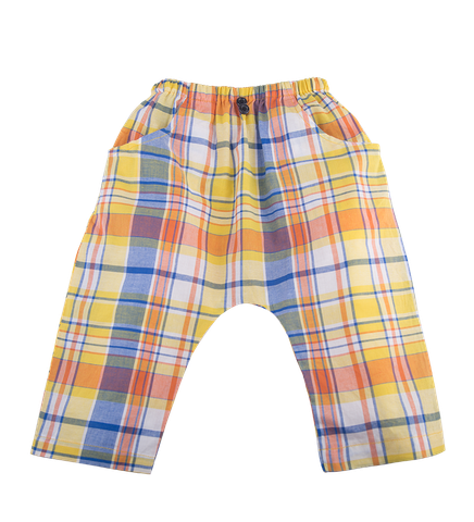  Infant bodysuit with two snap buttons at the bottom 