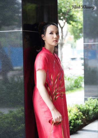  Pointed collar dress with buttoned wrap - Red 