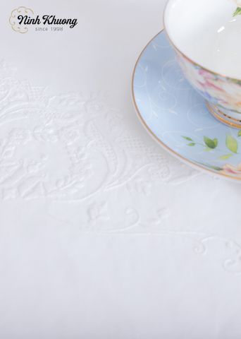  Khăn bàn tròn 4k - 150cm Viên gạch cúc mai bọ đẹp trắng 