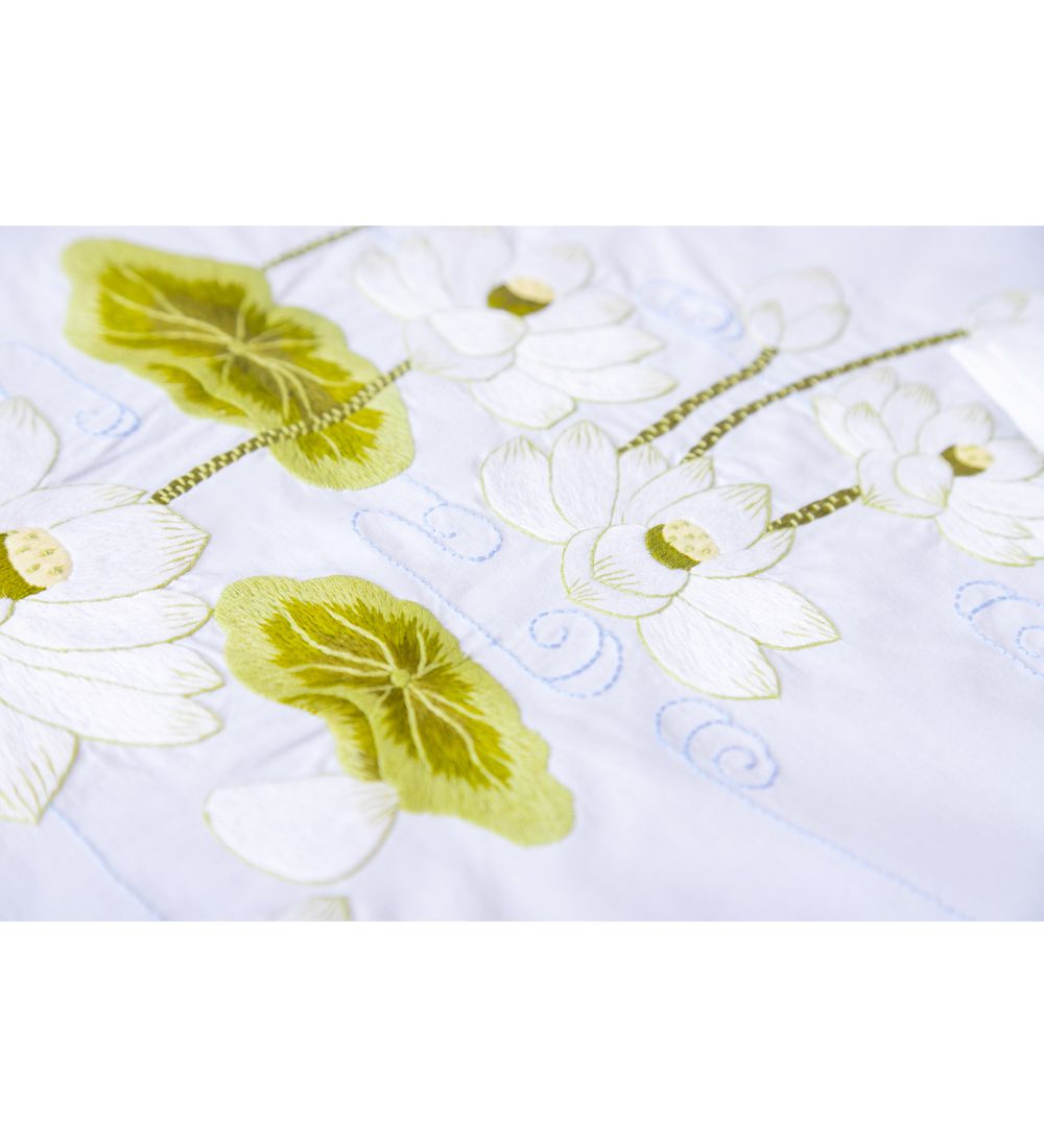  Table Cloth - Khăn bàn 12K175x300 - CIP - Sen trắng 