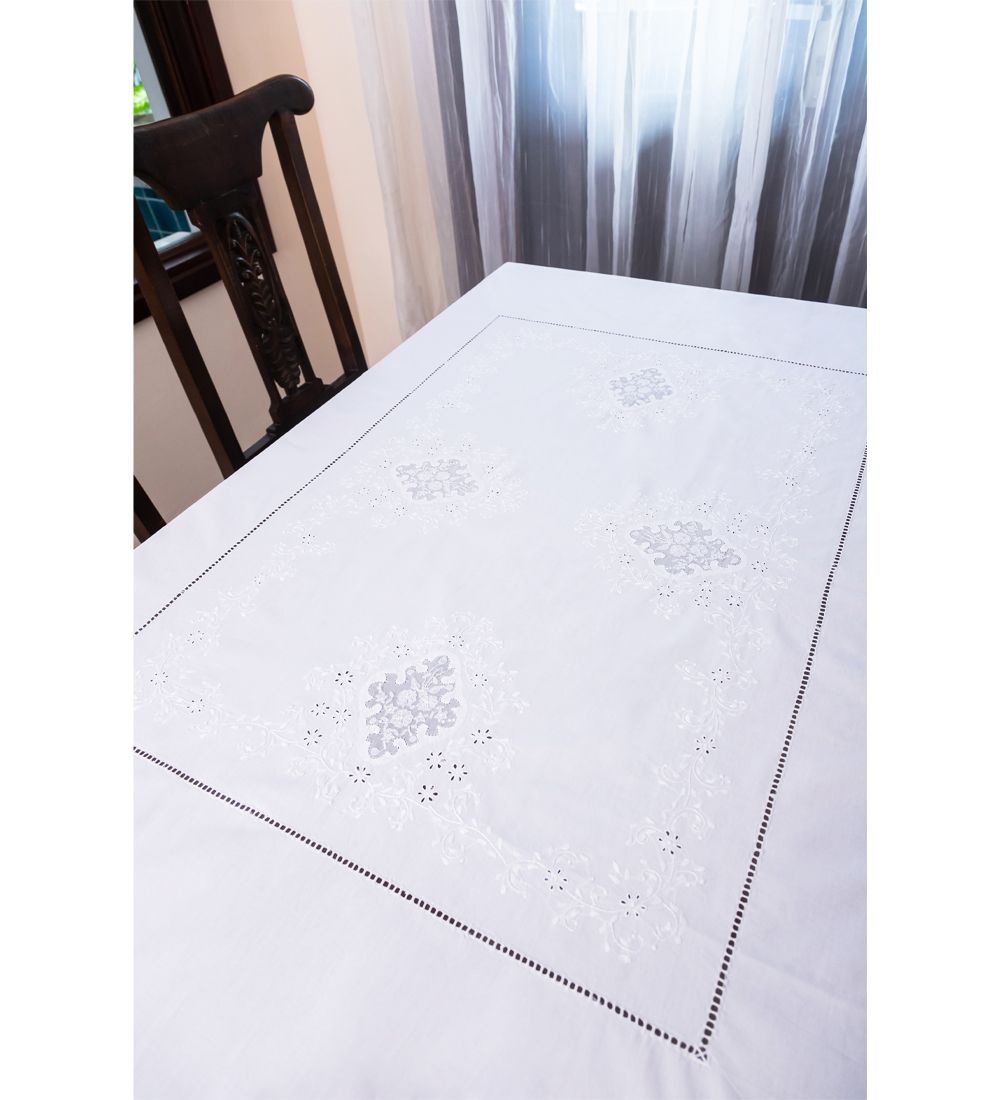  Table Cloth - Khăn bàn 4K130x170 - CIP - Organza 
