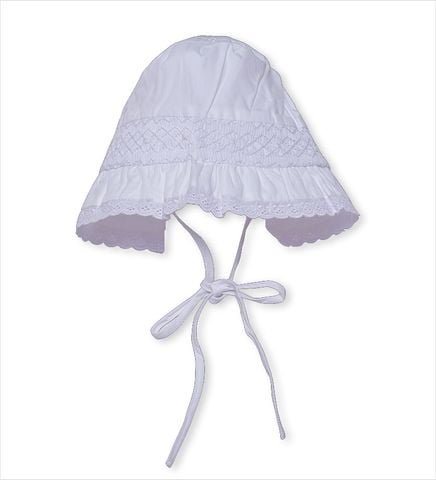  Smocked lace hat 