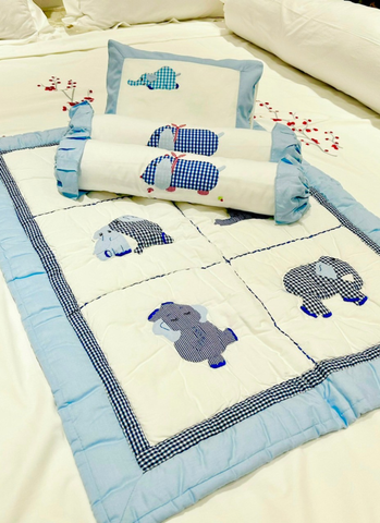  Mền thêu hình Voi 