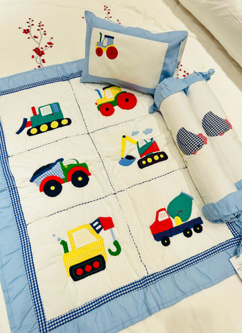  Mền Thêu Hình Xe Bồn 