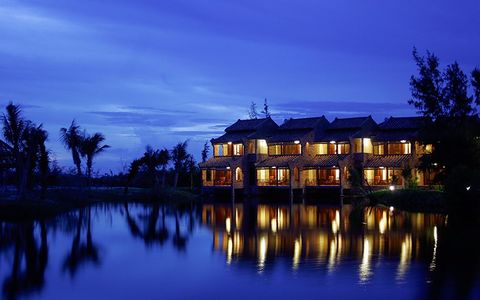  Hồ Tràm Beach Resort & Spa - Vũng Tàu 