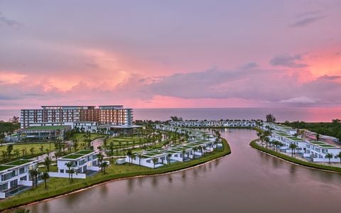  Movenpick Resort Waverly Phú Quốc 