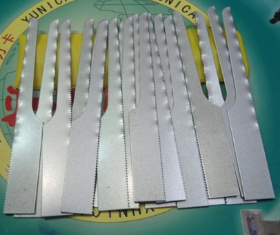 luoi-cua-yunica-saw-24t-dung-cho-may-yfs-110