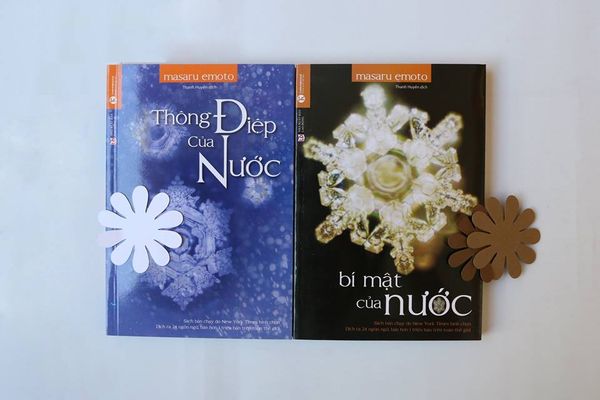 Bộ sách Thông điệp của nước – Nhà sách Thái Hà